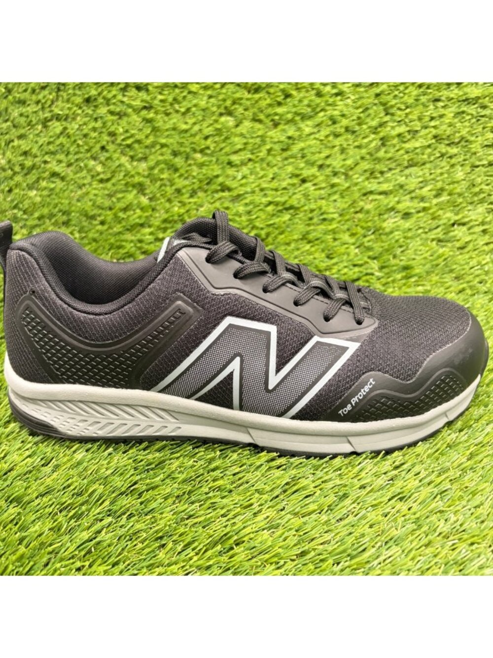 New Balance Evolve Mens Size 8.5 Black Gray Alloy Toe Slip Resistant Work Shoes